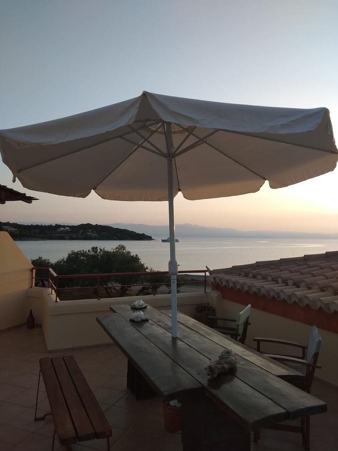 Malindi Rooms Porto Heli Bagian luar foto